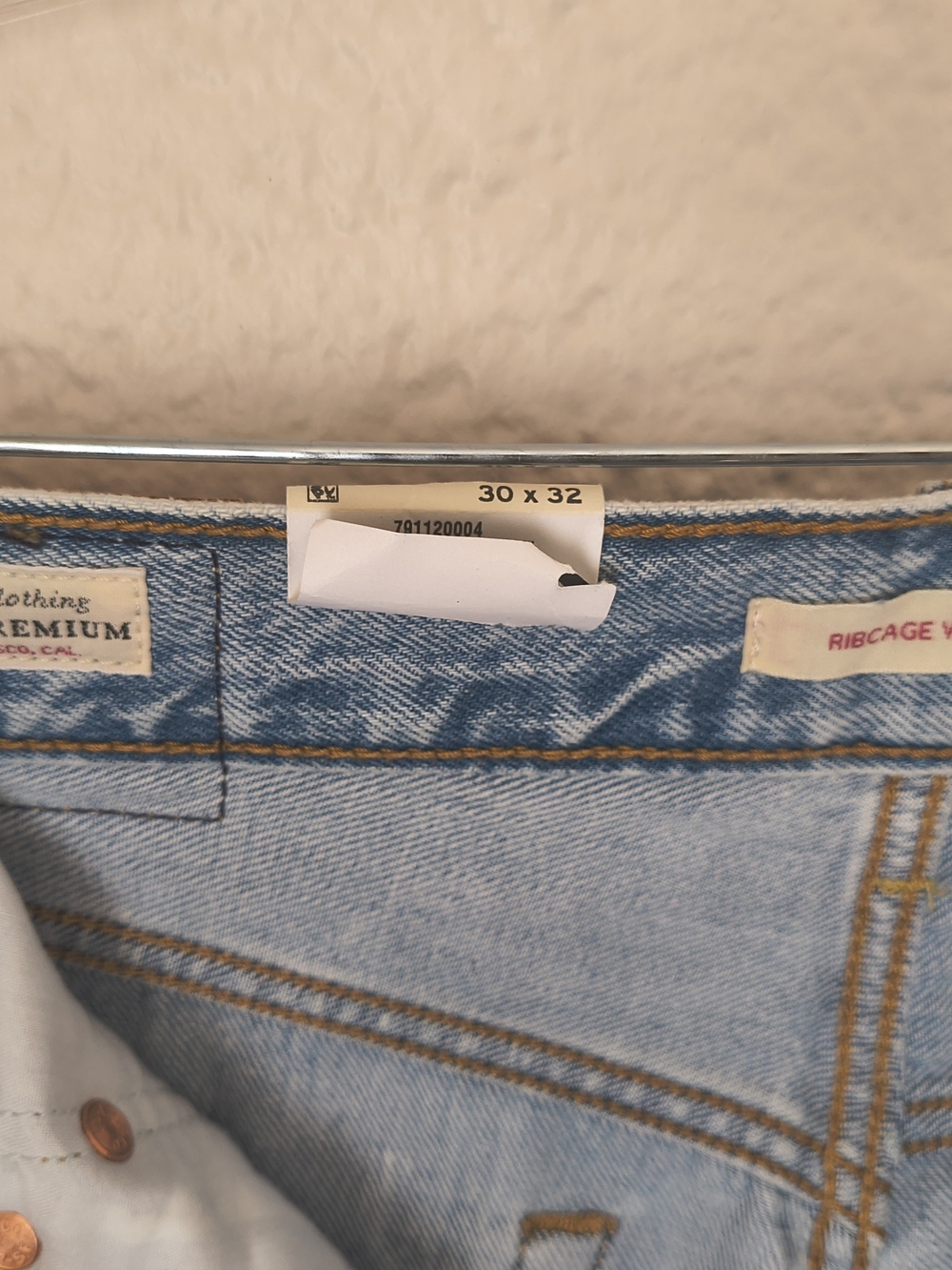 Levi's Ribcage Wide Leg - Picture 3 of 5